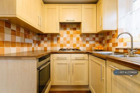 3 bedroom semi-detached house to rent, Forest Hills, Camberley, GU15