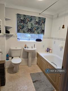 undefined, Hawthorne Close, Horsham, RH12