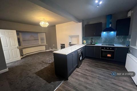 3 bedroom semi-detached house to rent, Astill Drive, Leicester, LE4
