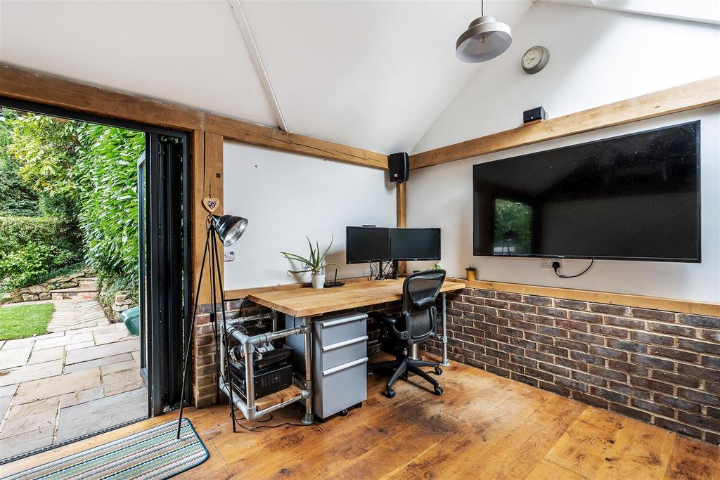 Woodhurst-Cottage-25.jpg