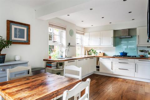undefined, Quarry Road, Oxted
