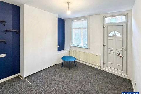2 bedroom terraced house to rent, Luton LU1
