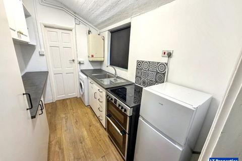 2 bedroom terraced house to rent, Luton LU1