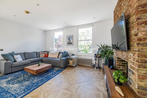 3 bedroom flat to rent - Haverstock Hill, Belsize Park, London, NW3