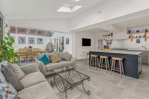 5 bedroom semi-detached house for sale, Dashwood Road, Banbury