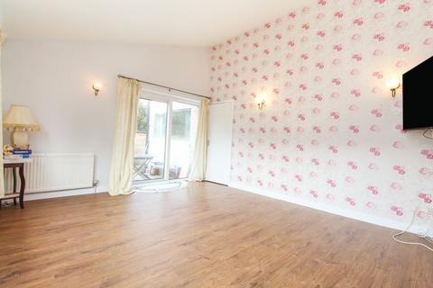 4 bedroom detached house for sale, High Street, Bedford MK44