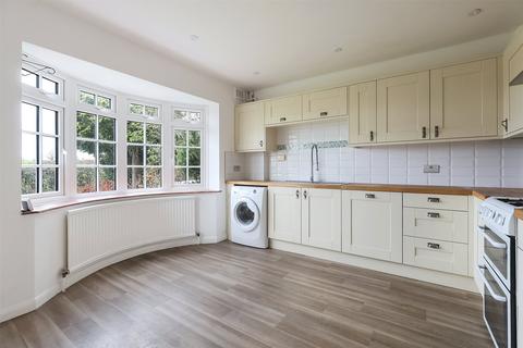 4 bedroom end of terrace house to rent, Clayhall Lane, Reigate, Surrey, RH2