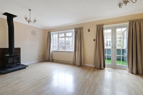 4 bedroom end of terrace house to rent, Clayhall Lane, Reigate, Surrey, RH2