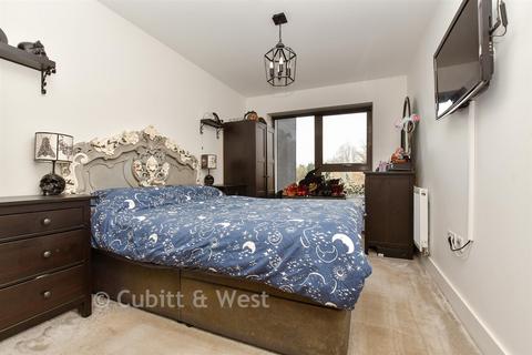 2 bedroom apartment for sale, Green Side Views, Mitcham Junction CR4