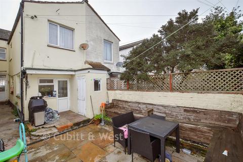 3 bedroom terraced house for sale, Heidelberg Road, Southsea PO4