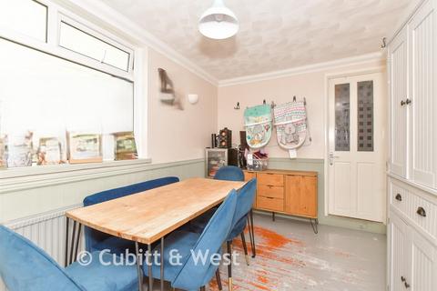 3 bedroom terraced house for sale, Heidelberg Road, Southsea PO4