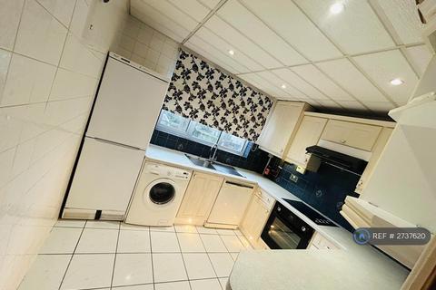 2 bedroom maisonette to rent, West End Road, Ruislip, HA4