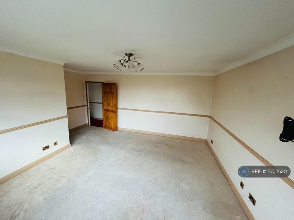 Living Room Pic2