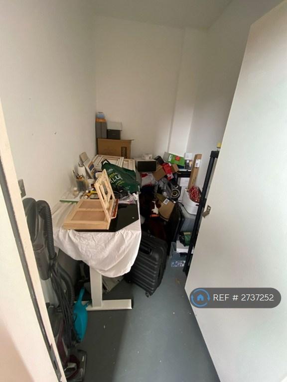 Large Storage Room Off Balcony