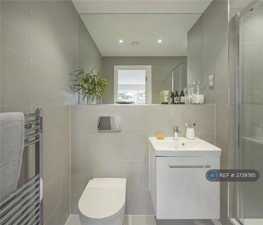 En-Suite (Master)