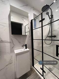 2 bedroom flat to rent, Finchley Lane, London, NW4