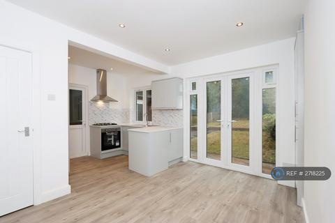 3 bedroom semi-detached house to rent, Green Park Road, Birmingham, B31