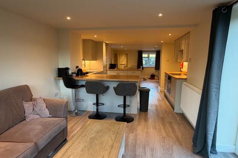 3 bedroom flat to rent, Back Lane, England, Thornton Steward, HG4