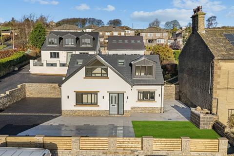 3 bedroom detached house for sale, Thornton Road, Bradford BD13