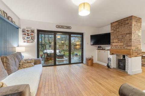 3 bedroom detached house for sale, Stone Street, Bradford BD13
