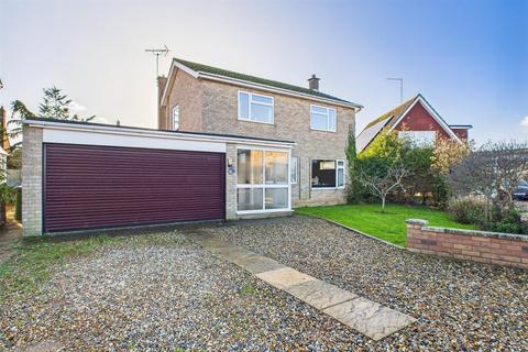 3 bedroom detached house for sale, Nelson Court, Watton