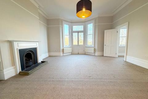 2 bedroom flat to rent, Tanza Road, London