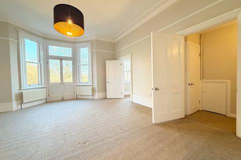 2 bedroom flat to rent, Tanza Road, London