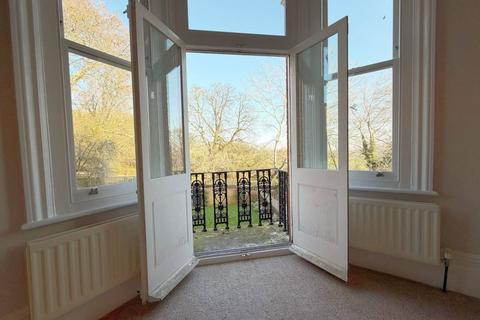 2 bedroom flat to rent, Tanza Road, London