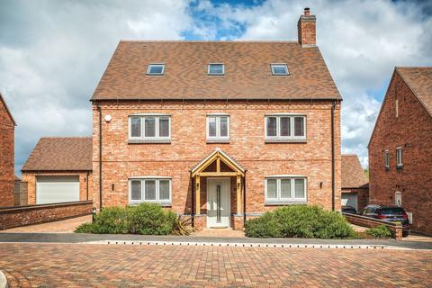 5 bedroom detached house for sale, Chestnut Close, Draycott-In-The-Clay, DE6