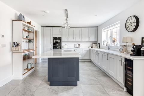 5 bedroom detached house for sale, Chestnut Close, Draycott-In-The-Clay, DE6
