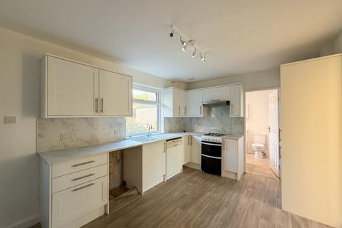 2 bedroom semi-detached bungalow for sale, Close Lea, Brighouse HD6