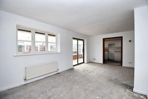 undefined, Broomehouse Avenue, Irlam, M44