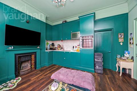 2 bedroom flat for sale, Osborne Villas, Hove, BN3