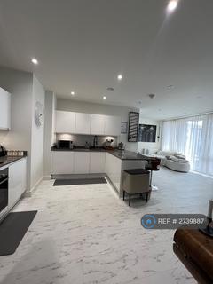 undefined, New Village Avenue, London, E14