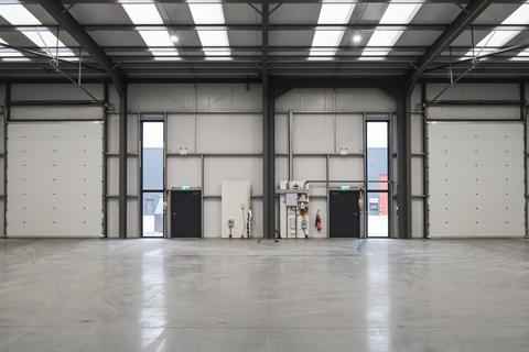 Warehouse to rent, Roebuck Way Milton Keynes MK5 8HL