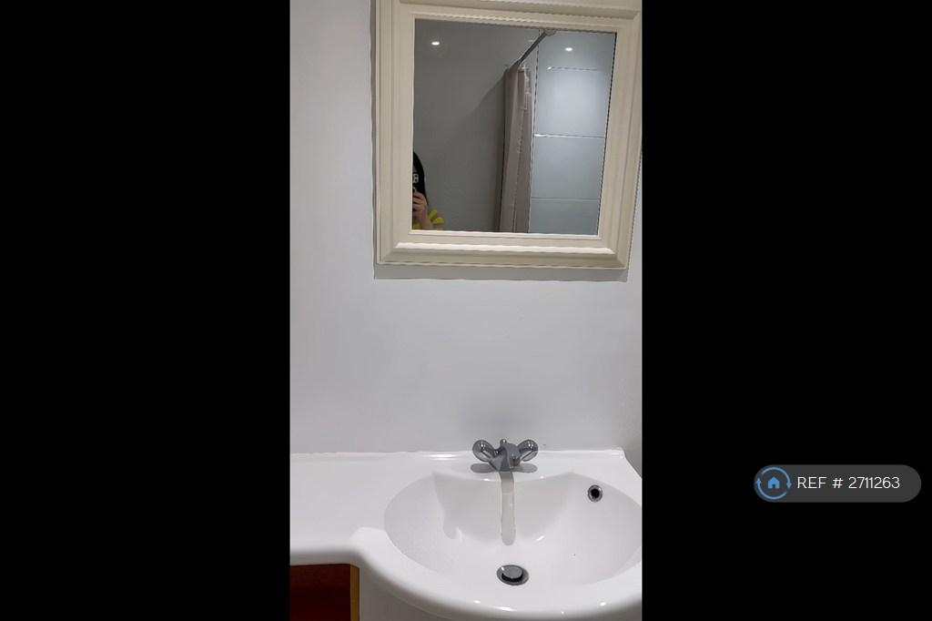 Bathroom - Clean &amp; Bright