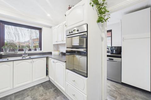 undefined, Partridge Close, Thurston,