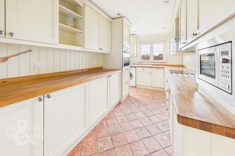 3 bedroom detached bungalow for sale, Drapers Hill, Stradbroke, Eye