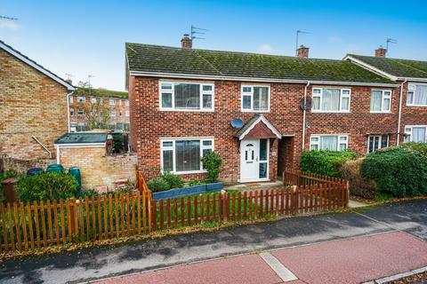 3 bedroom end of terrace house for sale, St. Marys Drive, Diss