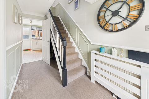 3 bedroom end of terrace house for sale, St. Marys Drive, Diss