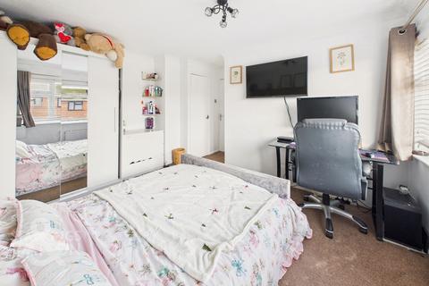 3 bedroom end of terrace house for sale, St. Marys Drive, Diss
