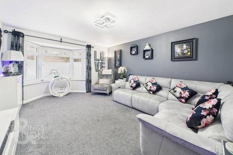3 bedroom semi-detached house for sale, Evans Way, Old Catton, Norwich