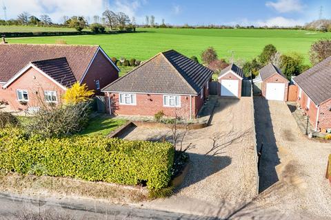 3 bedroom detached bungalow for sale, Loddon Road, Norwich NR14