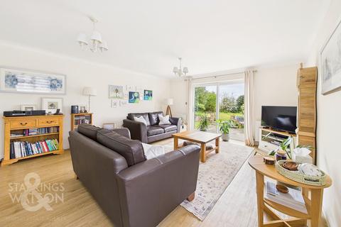 3 bedroom detached bungalow for sale, Loddon Road, Norwich NR14