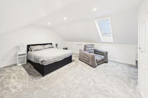 4 bedroom detached house for sale, Witney Green, Lowestoft