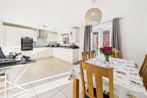4 bedroom detached house for sale, Robin Grove, Wymondham, Norwich