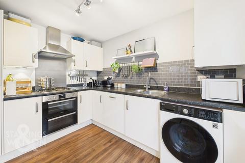 3 bedroom semi-detached house for sale, Ron Hill Road, Queens Hill, Norwich