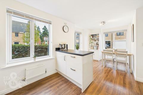 3 bedroom semi-detached house for sale, Ron Hill Road, Queens Hill, Norwich