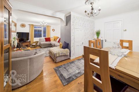 3 bedroom semi-detached house for sale, West End, Costessey, Norwich