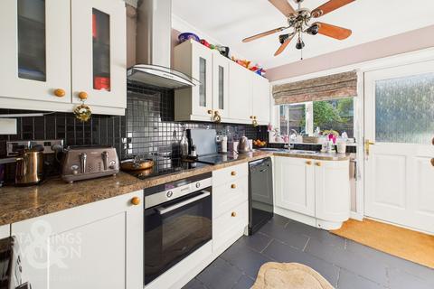 3 bedroom semi-detached house for sale, West End, Costessey, Norwich